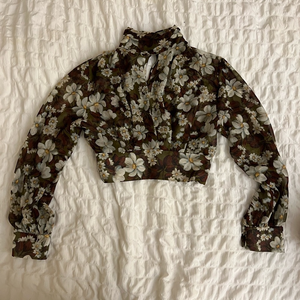 Zara Sheer Turtle Neck Floral Crop - XS